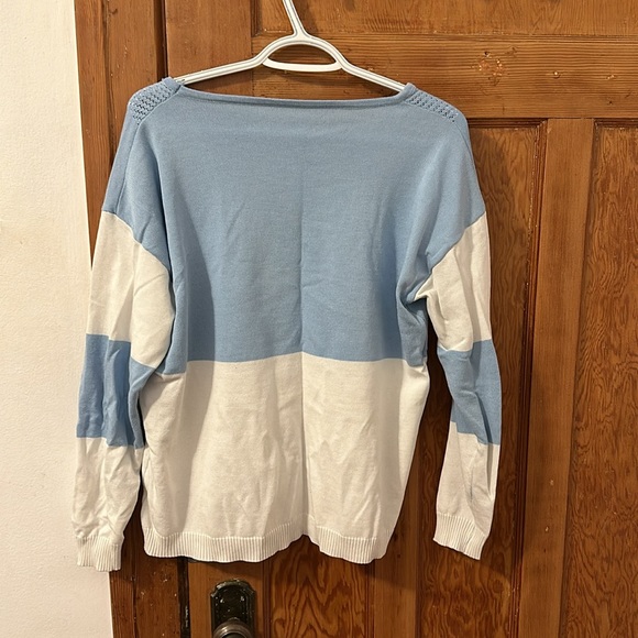 Blue and White sweater - Picture 2 of 2